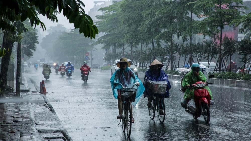 Dự báo thời tiết 18/5, Bắc Bộ mưa giông, Trung Bộ vẫn nắng nóng