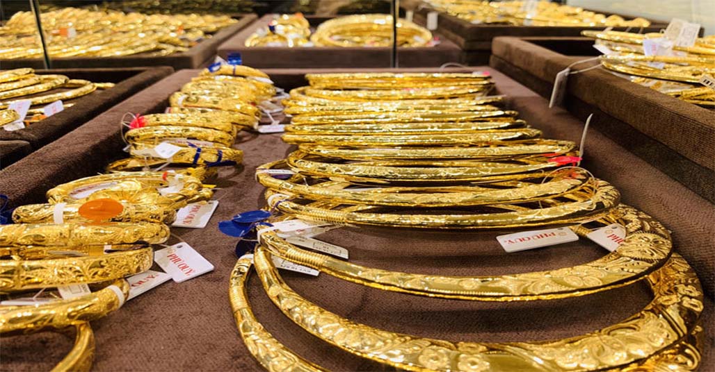 Giá vàng hôm nay 18/5: Tiền ảo lao dốc, vàng tăng dựng đứng