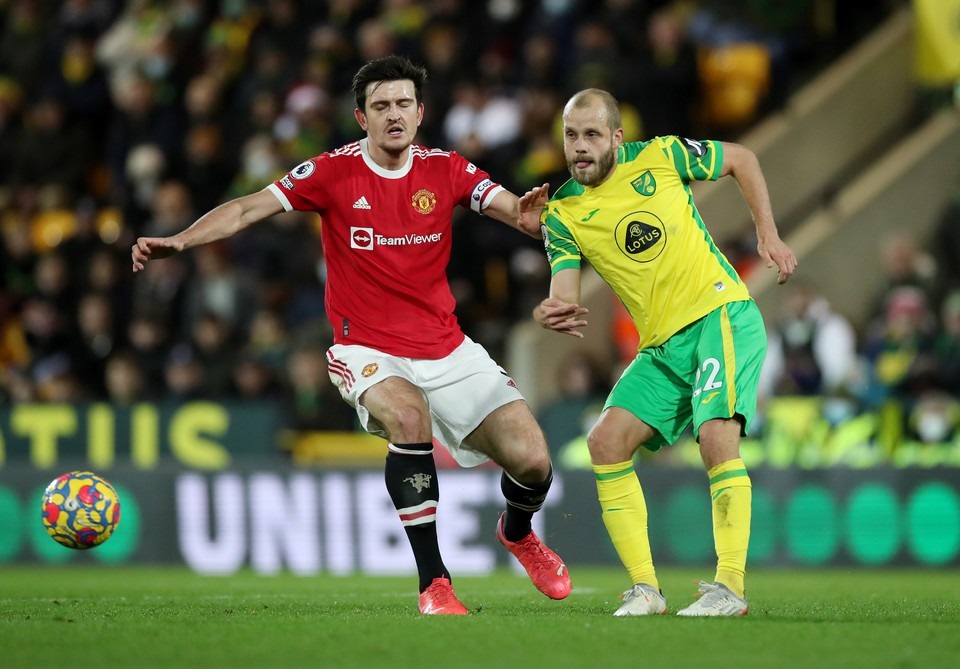 Hoãn 5 trận ở vòng 18 Premier League