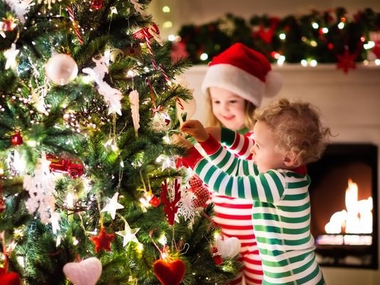Lưu ý sức khỏe cho bé trong mùa Giáng sinh