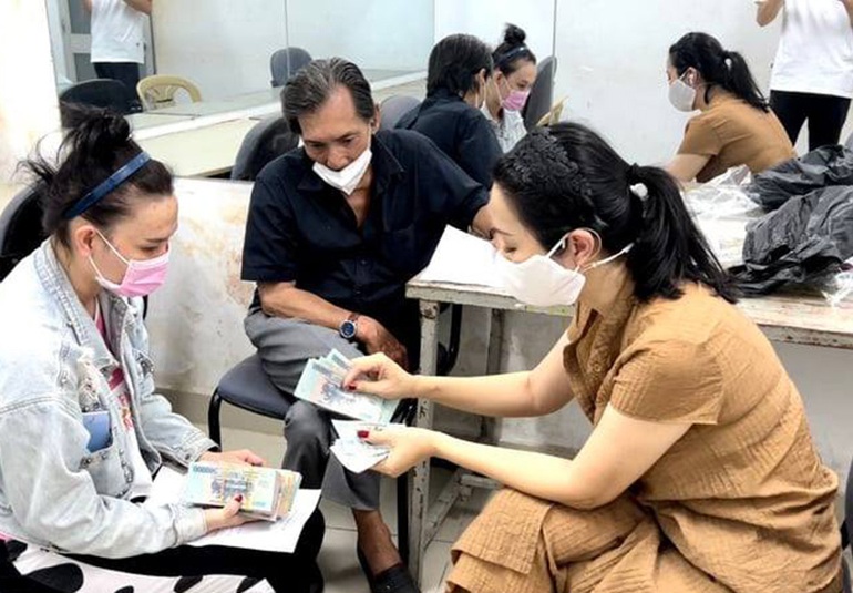 Thương Tín làm shipper: “Tôi không muốn mang tiếng “ăn bám” người khác”