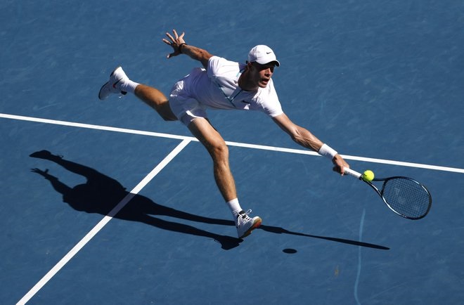 Zverev lỡ hẹn đấu Nadal tại Australian Open