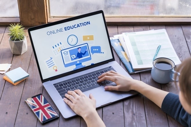 Rối loạn tâm thần rình rập sau thời gian dài học online