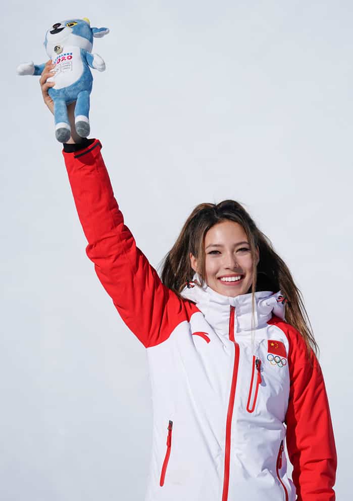 Mỹ nhân gây sốt khi đoạt huy chương vàng Olympic