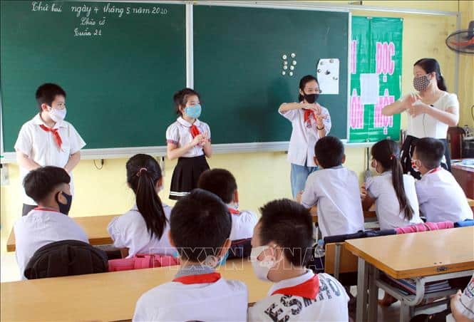 Cha mẹ cần làm gì khi trẻ không may bị mắc Covid-19