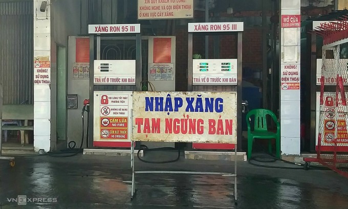 Nhiều cửa hàng vẫn thiếu xăng sau 8 ngày tăng giá
