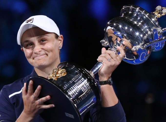Ashleigh Barty giải nghệ ở tuổi 25