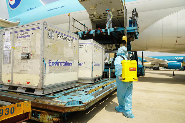 Tổng Giám đốc AstraZeneca: Việt Nam đã đúng khi ưu tiên tiêm chủng trước khi mở cửa hoàn toàn