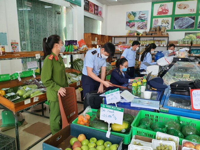 Nghệ An phát hiện cơ sở kinh doanh thực phẩm hết hạn sử dụng