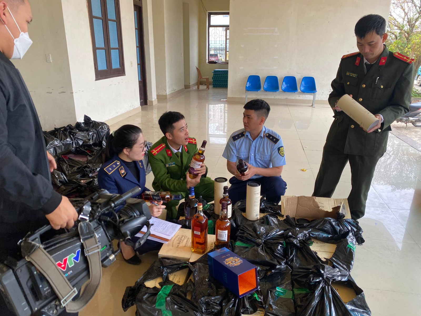 Mạnh tay xử lý hàng giả, hàng kém chất lượng
