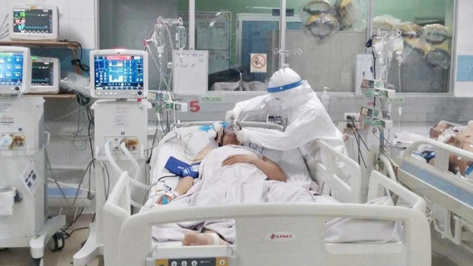 Sáng 16/2: Ca mắc COVID-19 nặng tăng lên