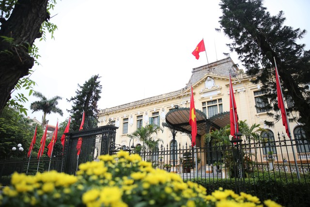Thủ đô rực rỡ mừng Ngày Chiến thắng
