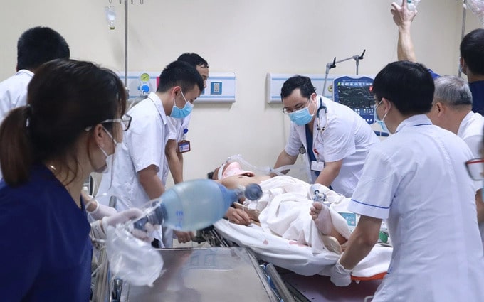 Bộ Y tế ban hành công văn hỏa tốc tập trung mọi nguồn lực cứu chữa các nạn nhân trong vụ tai nạn giao thông tại Xuân La