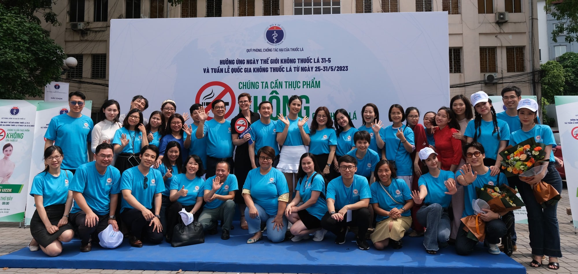 Nói không với thuốc lá điện tử, thuốc lá nung nóng để bảo vệ thế hệ trẻ