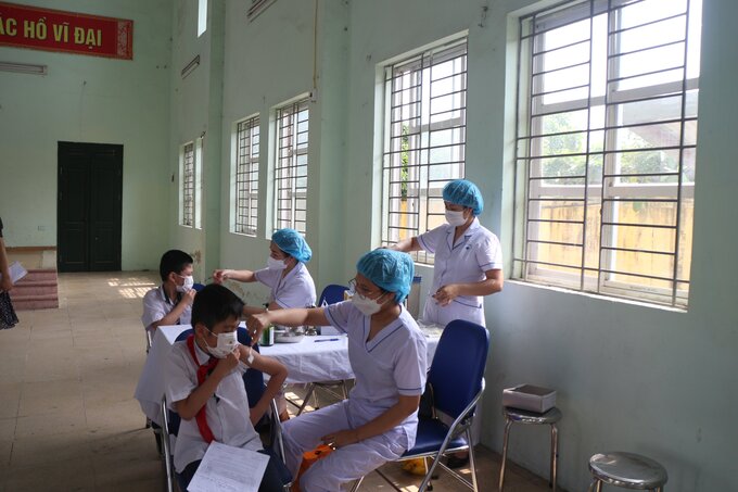 Tình hình tiêm chủng vaccine phòng COVID-19 tính đến ngày 2/5