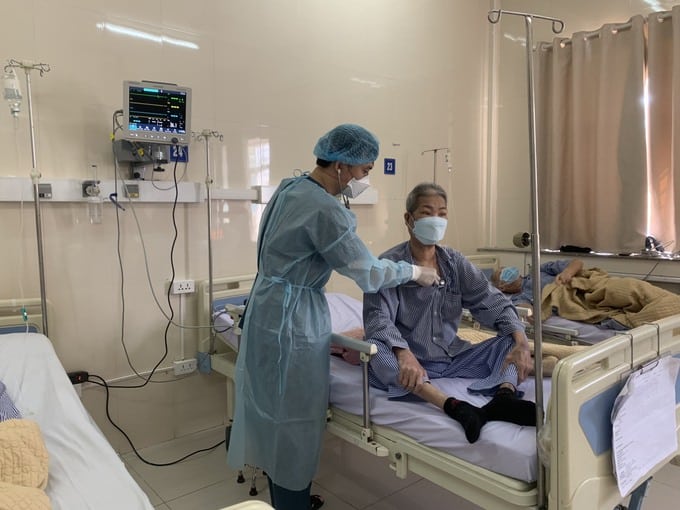Bộ Y tế ban hành “Hướng dẫn phòng và kiểm soát lây nhiễm COVID-19 trong cơ sở khám bệnh, chữa bệnh”