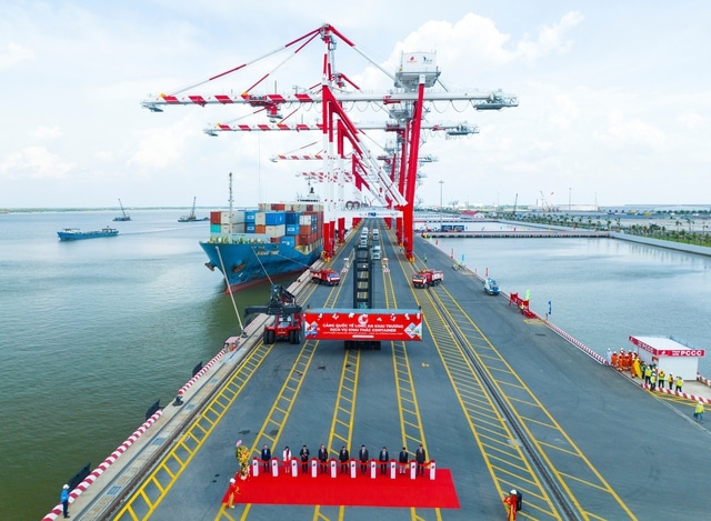 Ngân hàng Standard Chartered dự báo kinh tế Việt Nam tăng trưởng ở mức 7,0% trong nửa cuối năm 2023