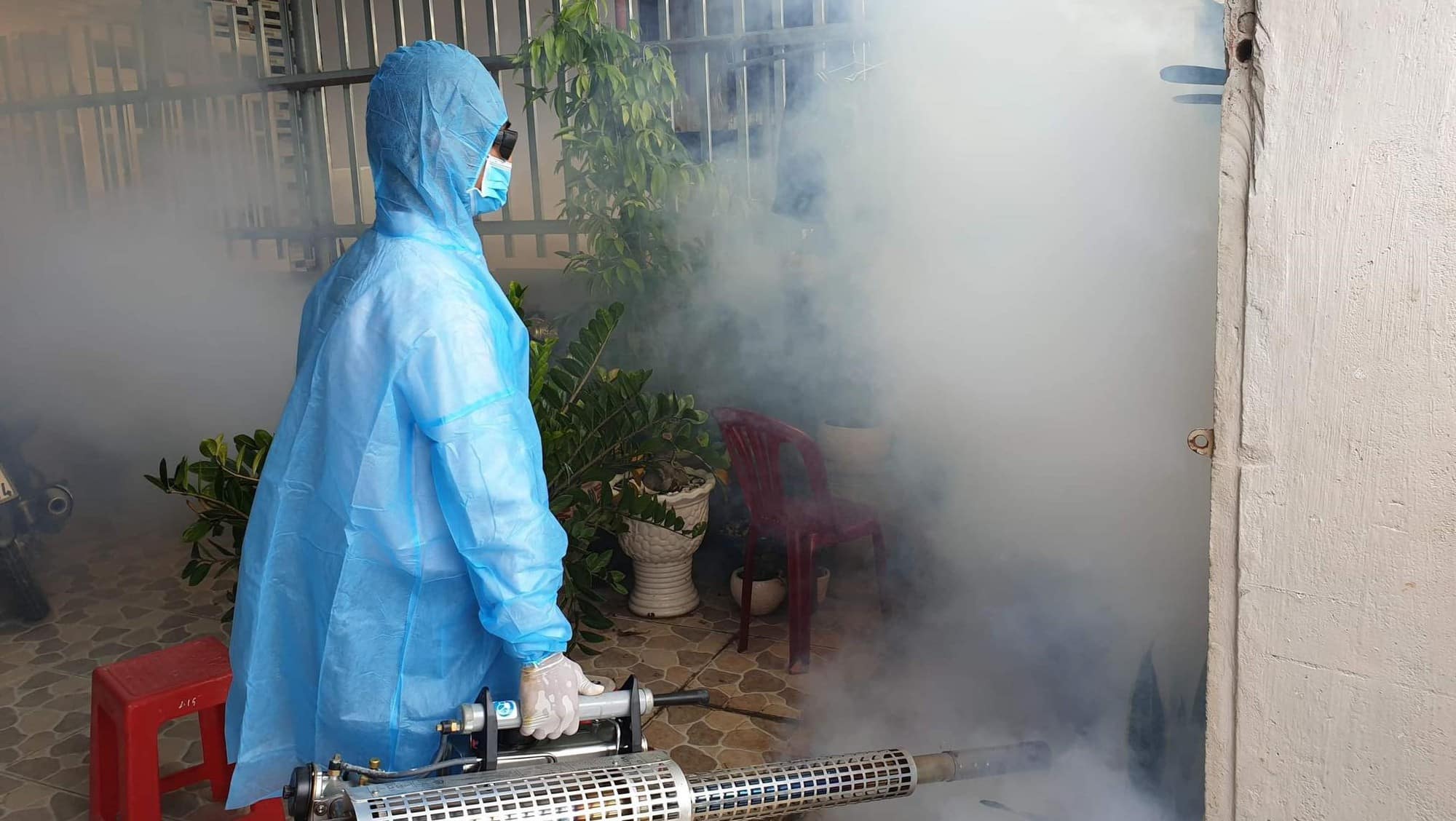 Dấu hiệu cảnh báo nguy hiểm trong sốt xuất huyết ở trẻ