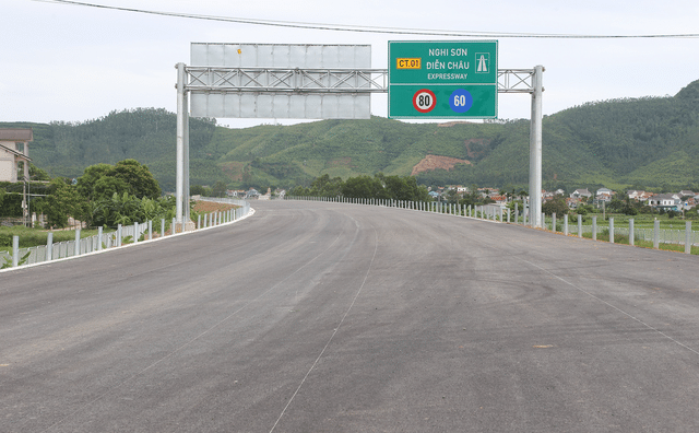 Thông xe cao tốc Nghi Sơn- Diễn Châu trước 2/9