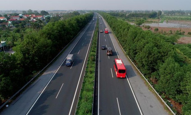 Cho phép xe khách tuyến cố định đi trên cao tốc Bắc – Nam mới