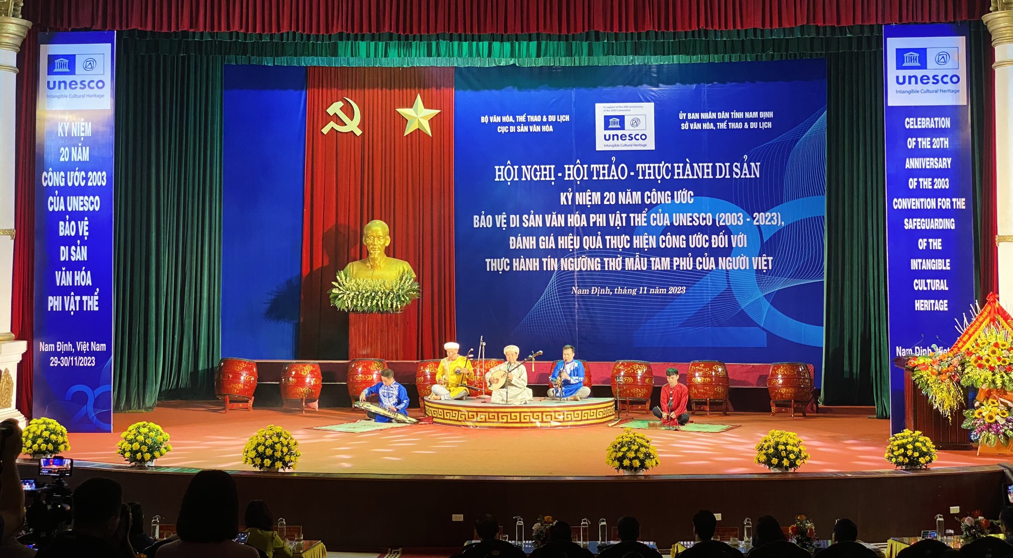 Kỷ niệm 20 năm công ước Bảo vệ Di sản văn hóa phi vật thể của UNESCO