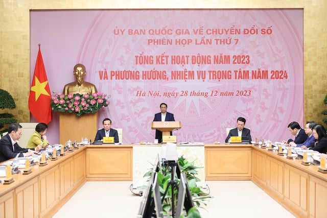 Thủ tướng Chính phủ Phạm Minh Chính chủ trì phiên họp thứ 7 chuyển đổi số