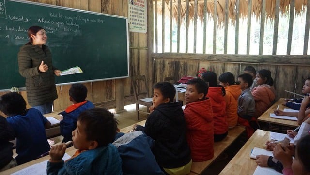 Bảo đảm các điều kiện ăn, ở, sinh hoạt và học tập học cho sinh vùng đồng bào dân tộc thiểu số và miền núi