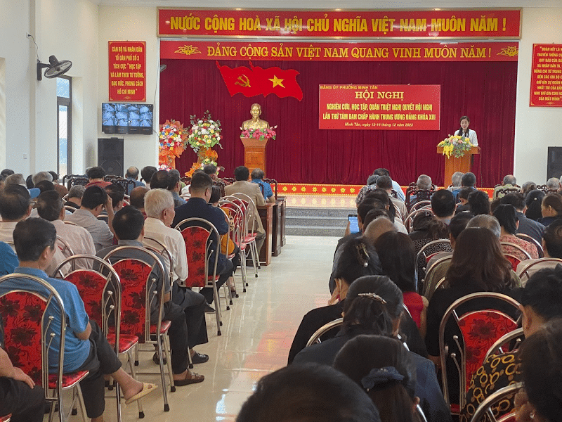NGHIÊN CỨU, HỌC TẬP, QUÁN TRIỆT NGHỊ QUYẾT HỘI NGHỊ LẦN THỨ TÁM BAN CHẤP HÀNH TRUNG ƯƠNG ĐẢNG KHOÁ XIII