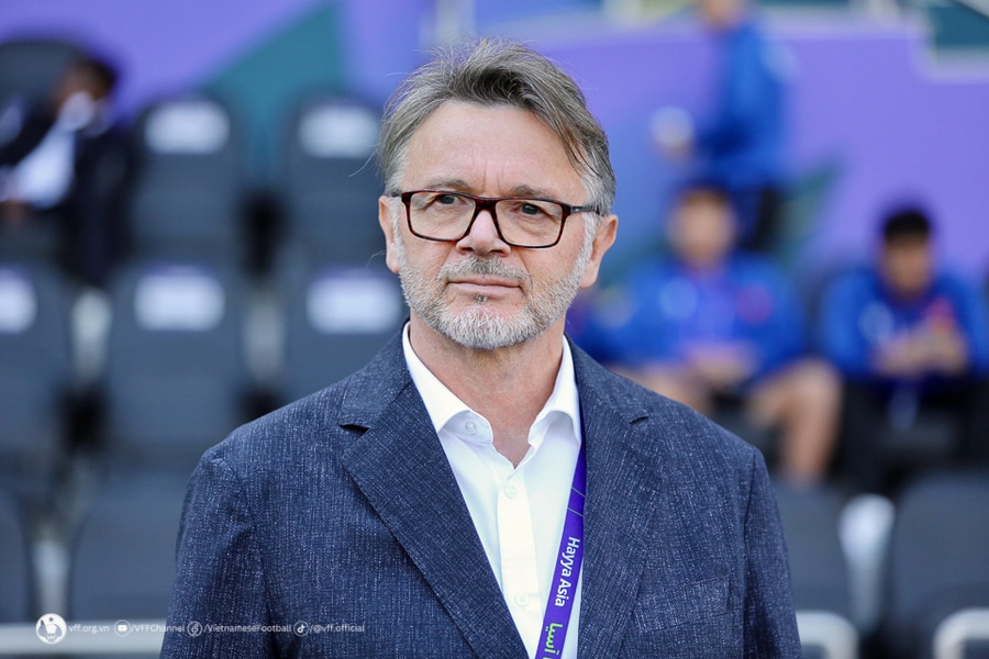 Huấn luyện viên Philippe Troussier đánh giá cao sự nỗ lực của các học trò