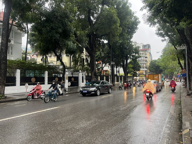 Miền Bắc tiếp tục mưa phùn, Nam Bộ lưu ý triều cường