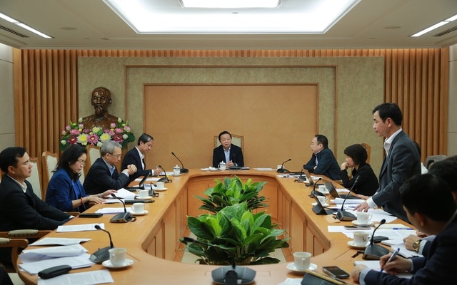 Cuộc họp về xử lý khó khăn, vướng mắc trong việc xuất bản và phát hành sách giáo khoa tiếng dân tộc thiểu số