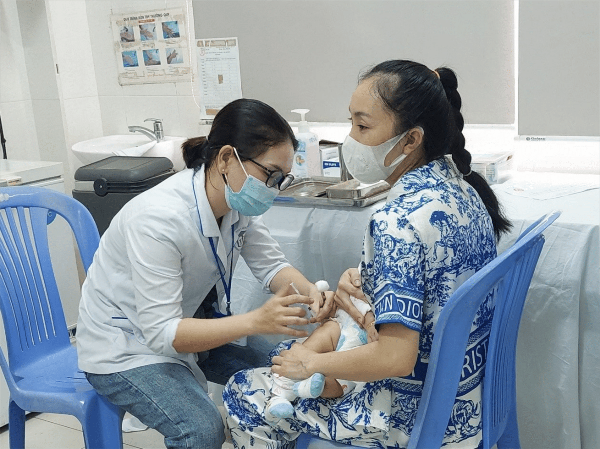 TP. Hồ Chí Minh: Triển khai tiêm chủng thêm nhiều loại vaccine trong chương trình tiêm chủng mở rộng