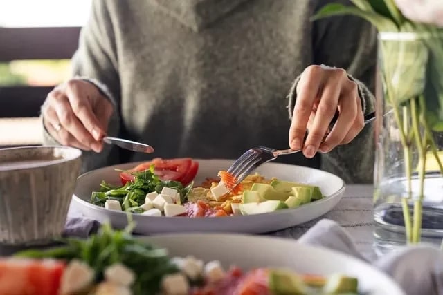 Ăn gì buổi tối để giảm cân?