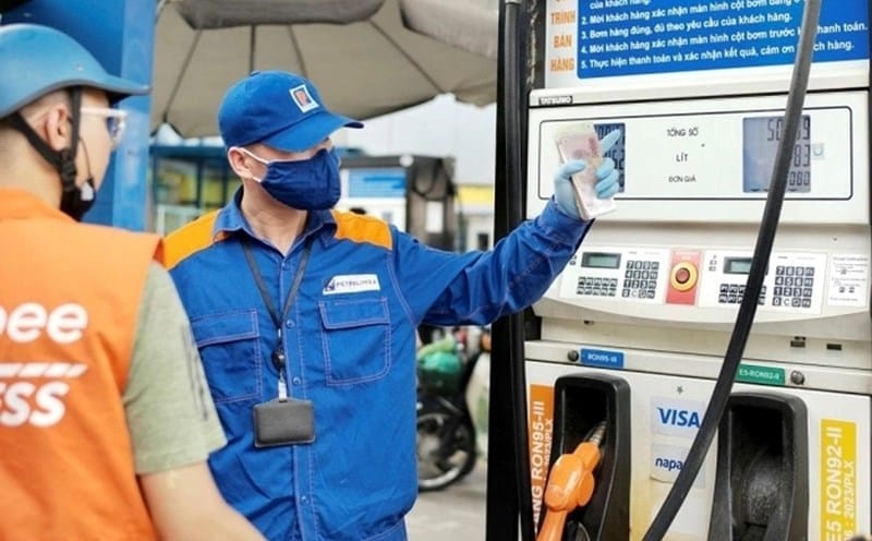 Giá xăng dầu giảm giá mạnh từ 15h hôm nay ngày 9/5