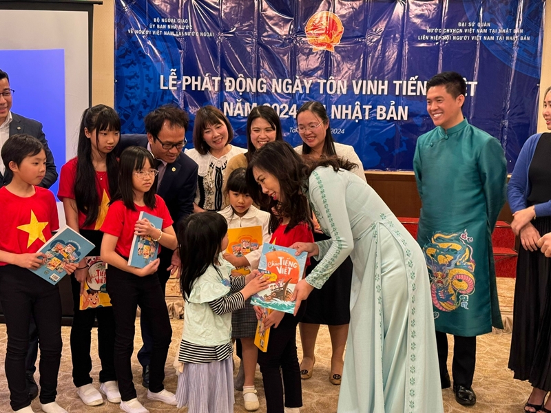 Tiếng Việt – Điểm tựa kết nối kiều bào với quê hương