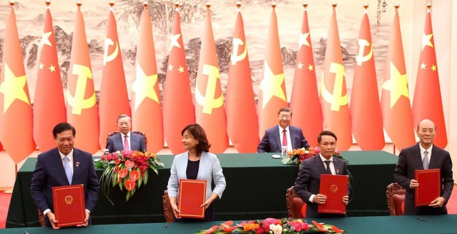 Việt Nam – Trung Quốc ký kết văn kiện hợp tác về y tế và lĩnh vực y dược cổ truyền