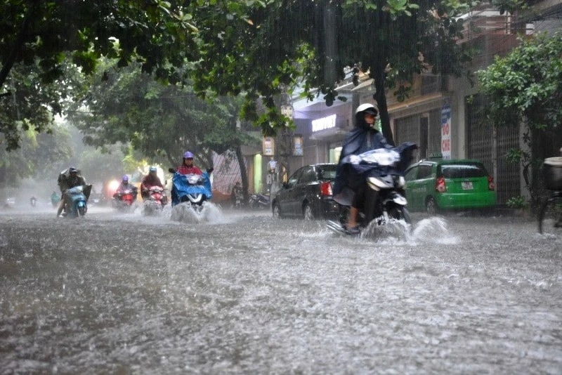 Dự báo thời tiết ngày 25/8: Đông Bắc Bộ và Thanh Hóa có mưa to và dông
