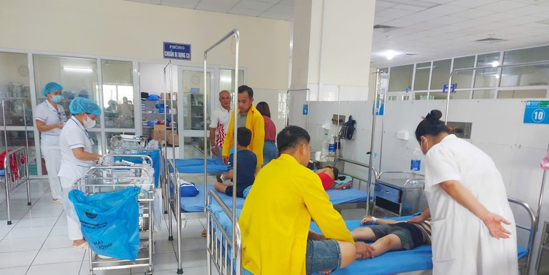 Bắc Kạn: Thêm người nhập viện vì biểu hiện nôn, sốt, đau bụng, đau đầu