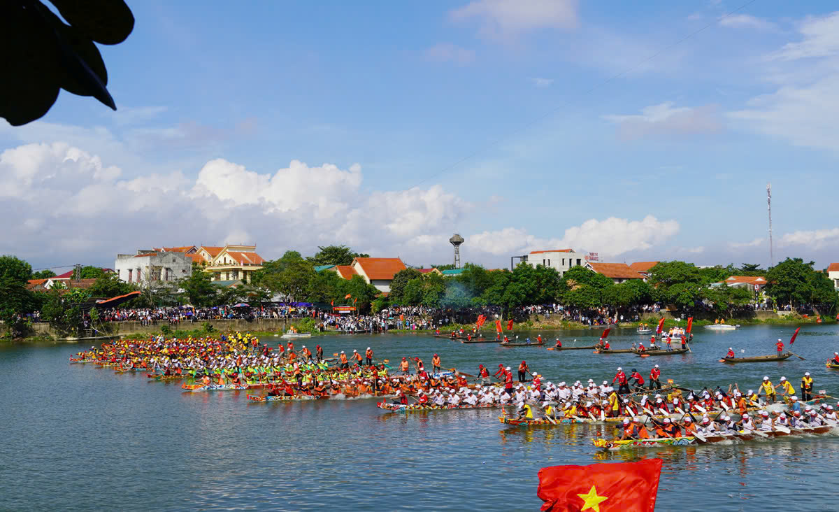 Miền Trung đón lượng du khách tăng cao dịp lễ 2/9