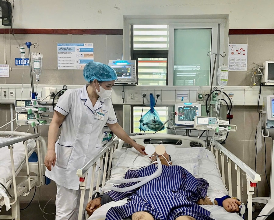 Lạng Sơn: Cấp cứu bệnh nhân bị ngộ độc sau khi ăn hoa chuông