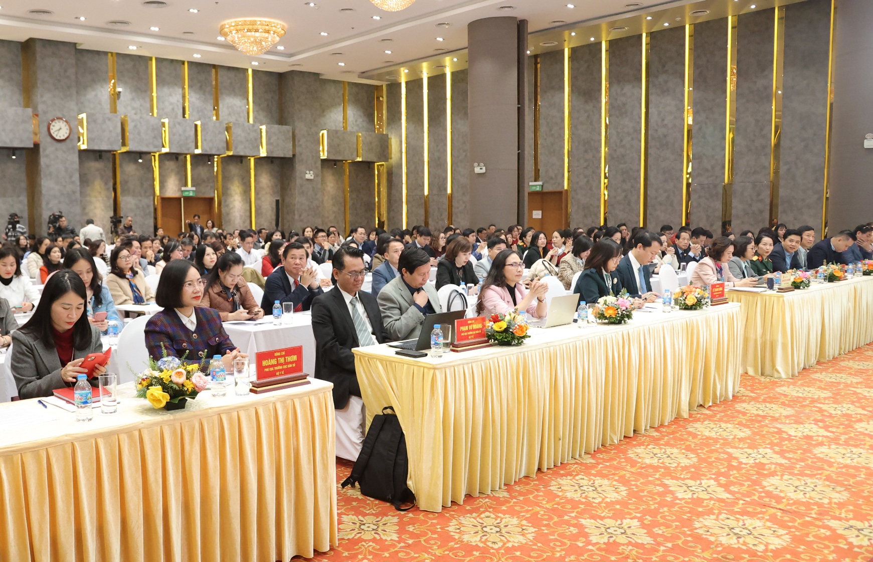 TPHCM hỗ trợ 3 triệu đồng với phụ nữ sinh đủ 2 con trước 35 tuổi