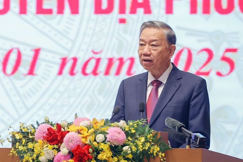 Hội nghị tổng kết công tác năm 2024, triển khai công tác năm 2025 của Chính phủ và chính quyền địa phương
