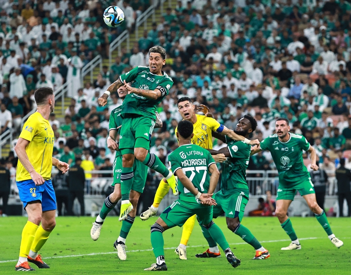 Lịch thi đấu bóng đá hôm nay ngày 13/2