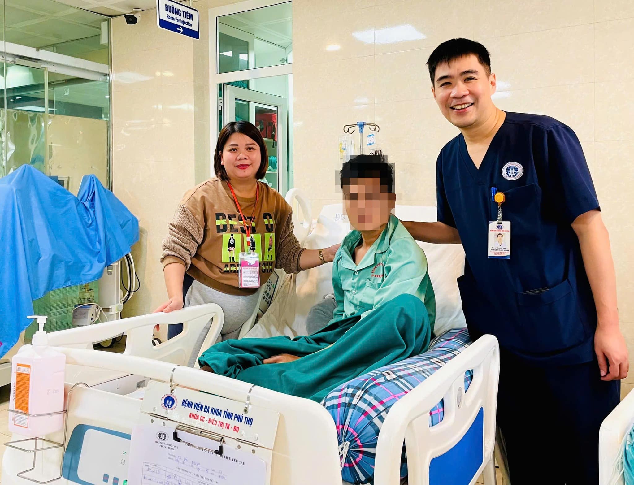 Phú Thọ: Phẫu thuật lấy huyết khối cho người bệnh trẻ tuổi