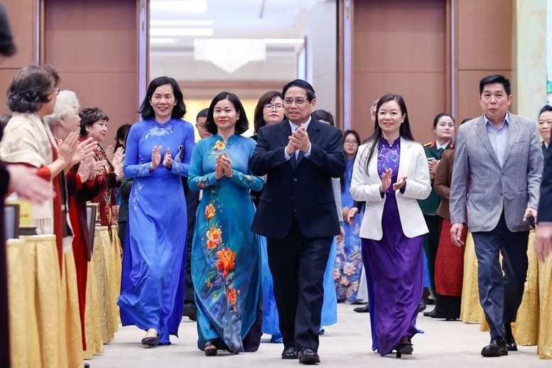 Thủ tướng gặp mặt các nữ anh hùng, nữ tướng và trao giải thưởng kovalevskaia năm 2024