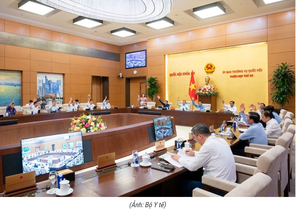 Chính thức bỏ quy định mỗi cặp vợ chồng chỉ sinh một hoặc hai con