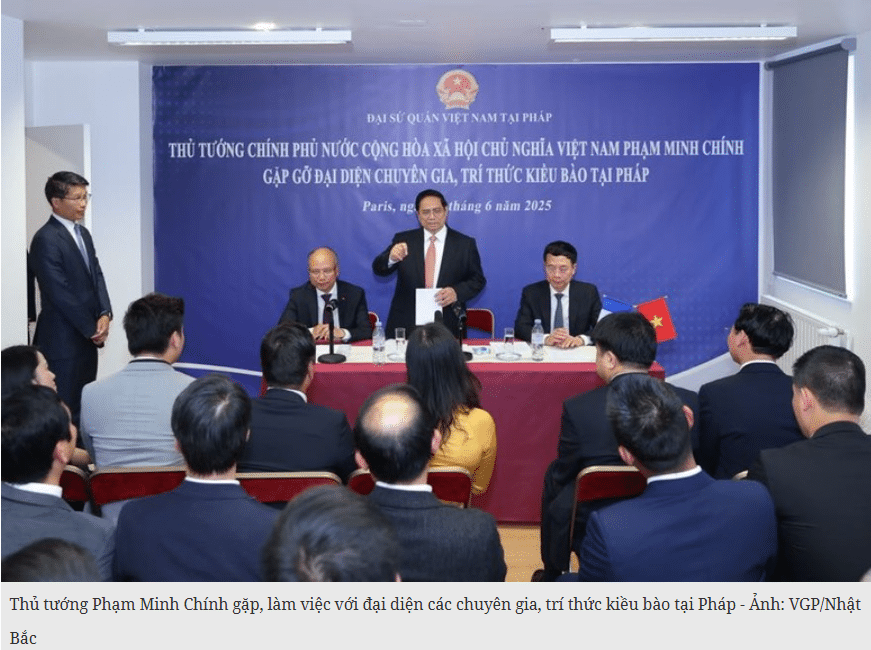 Thủ tướng làm việc với các chuyên gia kiều bào: Sẵn sàng góp sức để đất nước làm chủ các công nghệ chiến lược