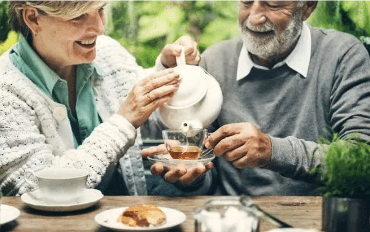 Bí quyết sống khoẻ và thọ hơn sau tuổi 50 đơn giản mà hiệu quả