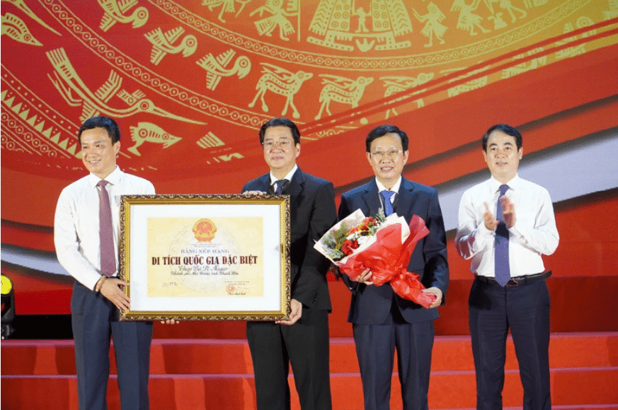 Tháp Bà Ponagar Khánh Hòa nhận Bằng xếp hạng Di tích quốc gia đặc biệt