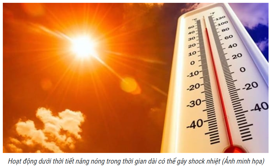 Cảnh báo các nguy cơ sốc nhiệt khi làm các công việc ngoài trời nắng kéo dài